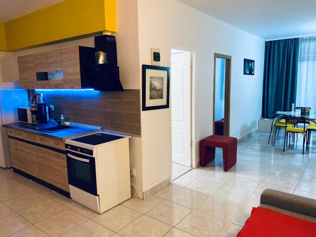 The Lincoln Suites - Central Shabbat Friendly Apartments Bucareste Exterior foto