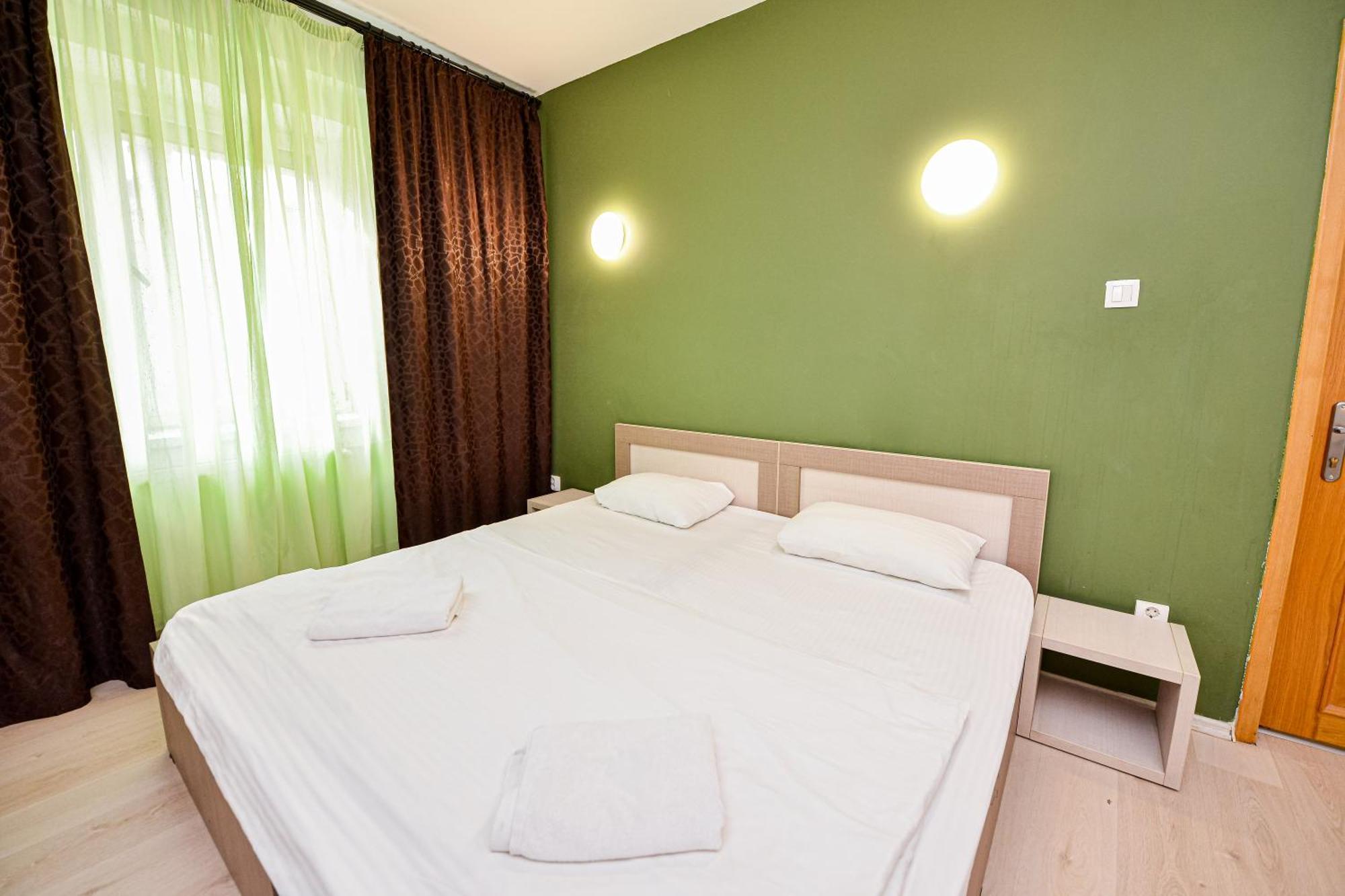 The Lincoln Suites - Central Shabbat Friendly Apartments Bucareste Exterior foto