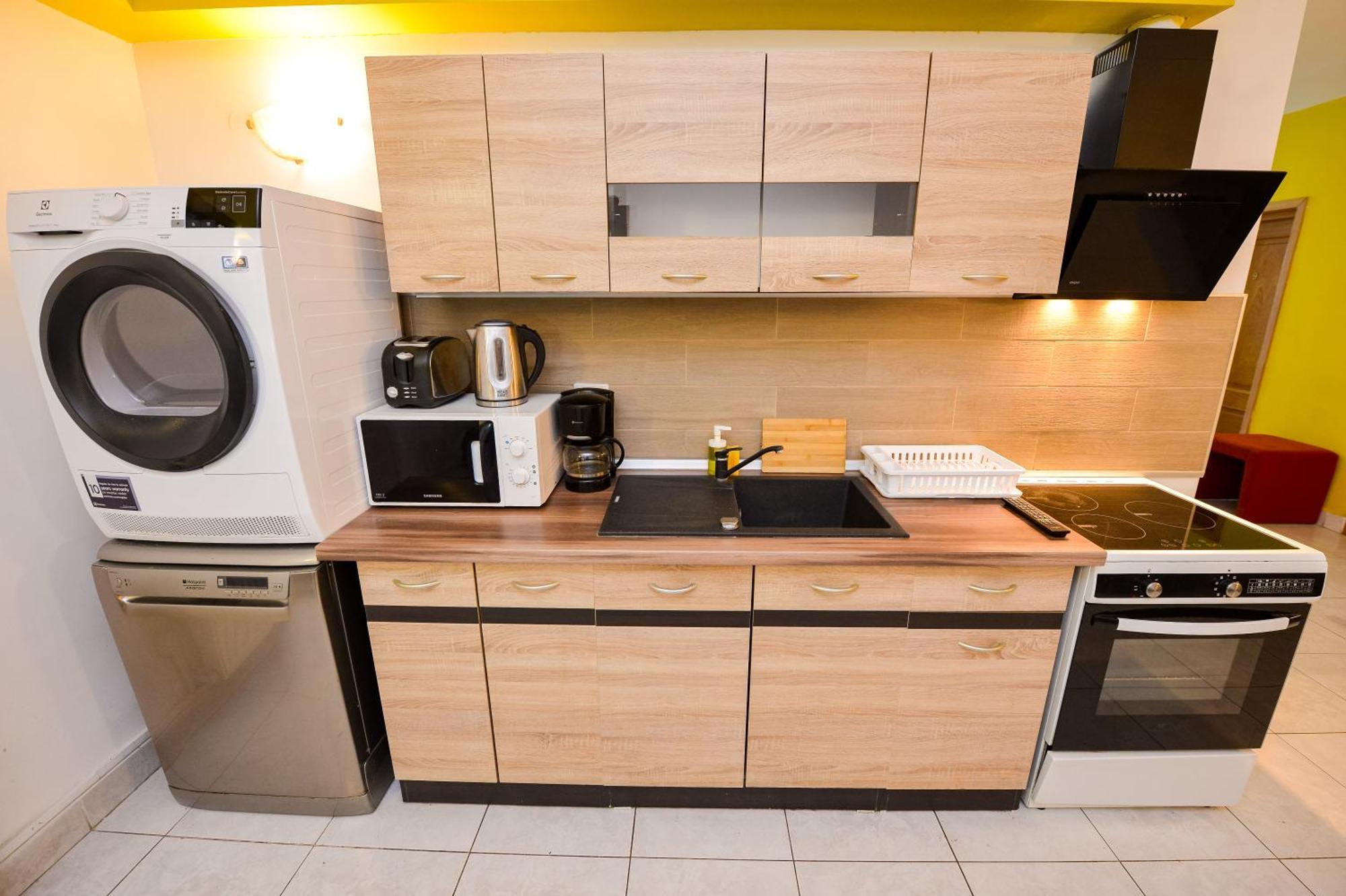 The Lincoln Suites - Central Shabbat Friendly Apartments Bucareste Exterior foto