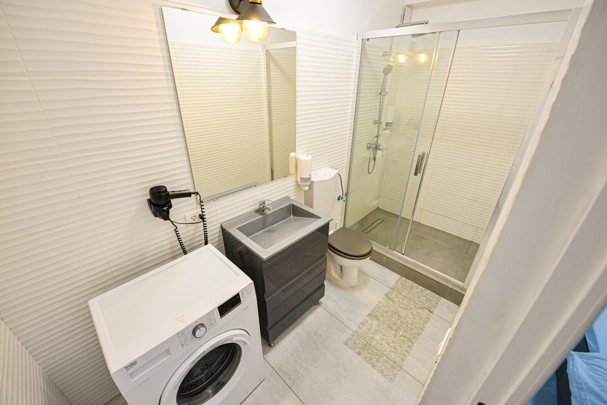 The Lincoln Suites - Central Shabbat Friendly Apartments Bucareste Exterior foto